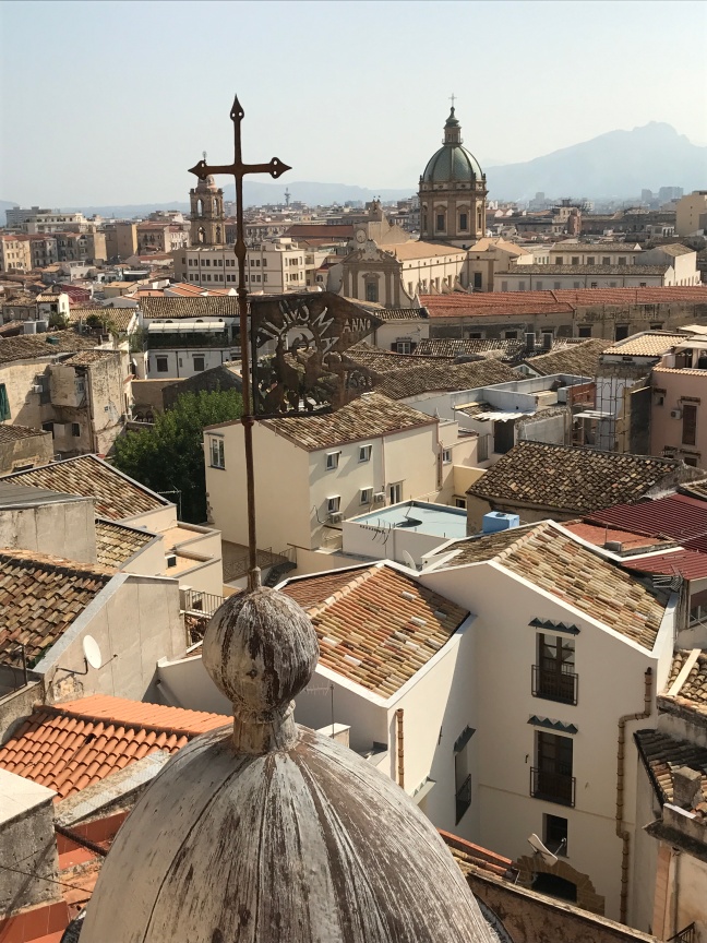 La chiesa del Santissimo Salvatore è una delle grandi bellezze da scoprire a Palermo in un weekend