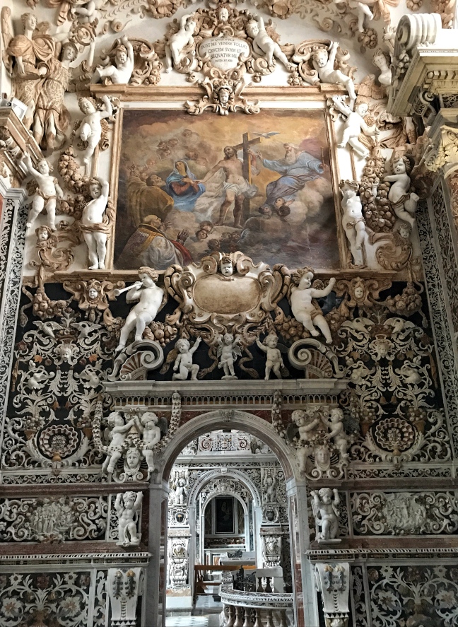 La Casa Professa e il suo barocco trionfante sono da vedere quando si visita Palermo in un weekend